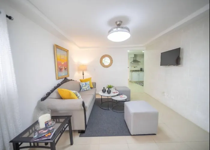 Fully Equipped New 3Br Apt Dt 2Mins To The Beach